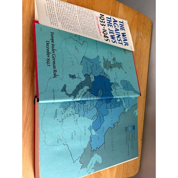 The War Against The Jews 1933-1945 By Lucy S. Dawidowicz Hardcover Book 1975 - Picture 9 of 16